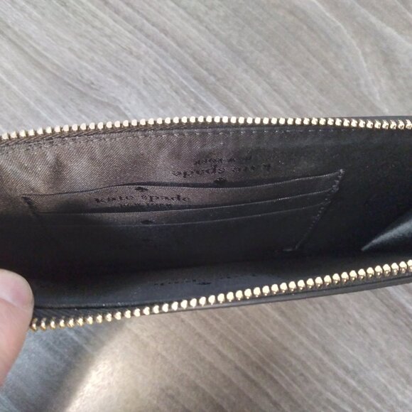 Kate Spade Wristlet - Picture 2 of 6